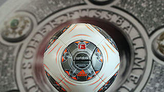 "Torfabrik 4": Offizieller Bundesliga-Spielball © Bongarts/GettyImages