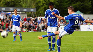 Zum 3:0 erfolgreich: Leon Goretzka (r.) © Bongarts/GettyImages