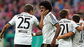 Two goals against Hannover: Thomas Müller (l.) © Bongarts/GettyImages