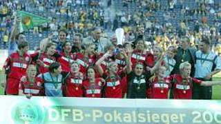 Pokalsieger 2004: <br> 1. FFC Turbine Potsdam © Bongarts