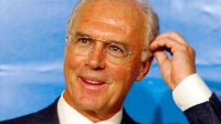 Hohe Auszeichnung für Franz Beckenbauer © Bongarts