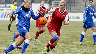 Setzt sich durch: Potsdams Nationalspielerin Anja Mittag (l.) © Kuppert