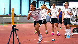 Sprints unter Beobachtung: Célia Sasic (l.) © Bongarts/GettyImages