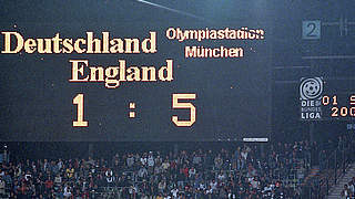 Historische Niederlage: das 1:5 gegen England in München im Jahr 2001 © Bongarts/GettyImages