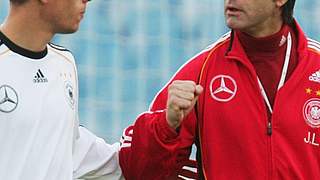 Lukas Podolski und Joachim Löw © Foto: Bongarts/GettyImages