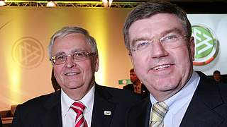 Dr. Theo Zwanziger (l.) und Thomas Bach © Bongarts/GettyImages