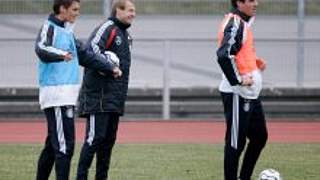 Jürgen Klinsmann beim Training mit<br>Sebastian Kehl und Christoph Metzelder © Bongarts/Getty-Images