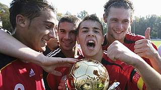 Jubel bei der U 17 nach dem Turniergewinn © Bongarts/GettyImages