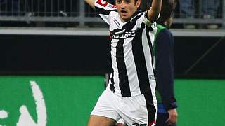 Oliver Neuville scored for Gladbach © Bongarts/GettyImages