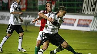 Dennis Diekmeier behauptet sich im Zweikampf © Bongarts/GettyImages