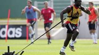 Nationalspieler Gerald Asamoah beim<br>Training am Dienstag © Bongarts/Getty Images