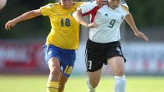 Isabel Kerschowski (r.) im Laufduell<br>mit Josefin Johansson © Bongarts/Getty Images