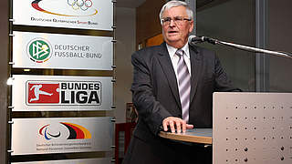 Begrüßte Gäste aus Politik und Sport: DFB-Präsident Dr. Theo Zwanziger © Bongarts/GettyImages
