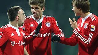 Bleiben dem FCB treu: Müller (M.) und Badstuber (r.) im Bild mit Ribery  © Bongarts/GettyImages