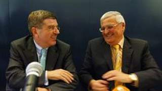 Dr. Thomas Bach (l.) <br> und Dr. Theo Zwanziger © Bongarts/Getty Images