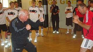 U 17: Probetraining mit Ulli Wegner und Sven Ottke © Bongarts/GettyImages