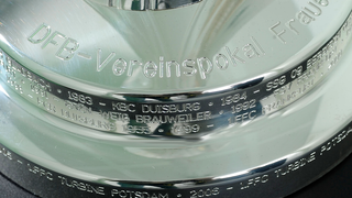 Begehrte Trophäe: Der DFB-Pokal der Frauen © Bongarts/GettyImages