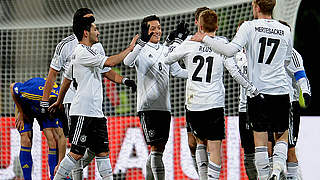 Die Spieler freuen sich über Reus`Treffer zum 1:0 © Bongarts/GettyImages
