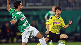 Impuls- und Ideengeber: Dortmunds Shinji Kagawa (r.) gegen Mavraj © Bongarts/GettyImages