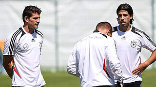 Auch die verletzten Mario Gomez und Sami Khedira sind dabei. © Bongarts/GettyImages