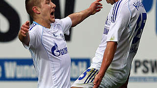 Schalkes Torschützen jubeln: Holtby (l.) und Huntelaar (r.) © Bongarts/GettyImages