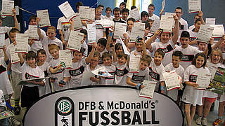 Bei Kindern besonders beliebt: das Fußball-Abzeichen © 