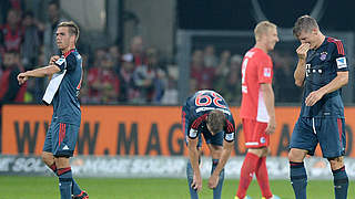 Lahm in Freiburg (left): "Points dropped" © imago