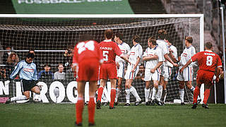 Martin Wagner nets Kaiserslautern's winning goal in 1996 © imago