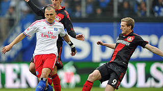 Eye-high level: Tesche of HSV against André Schürrle (r.) © Bongarts/GettyImages