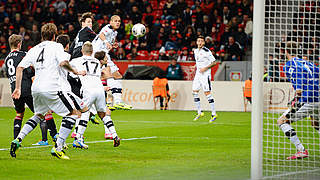 Little higher: Marco Russ against Wollscheid © Bongarts/GettyImages