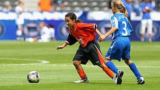 Überall in Deutschland spielen Mädchen Fußball... © Bongarts/GettyImages