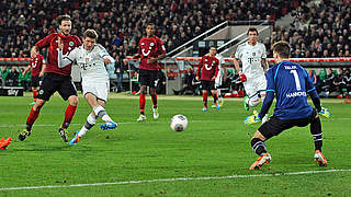 Scoring two goals for Bayern before his injury: Thomas Müller (second from left) © imago