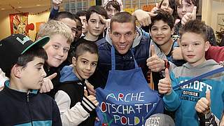 Lukas Podolski: "I'm looking forward to help more children" © imago