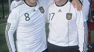 Kapitän: Andreas Erbel (links) mit Mitspieler. © 