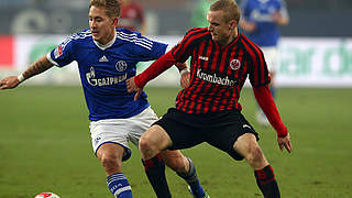 Duell der Nationalspieler: Lewis Holtby (l.) gegen Frankfurts Sebastian Rode © Bongarts/GettyImages