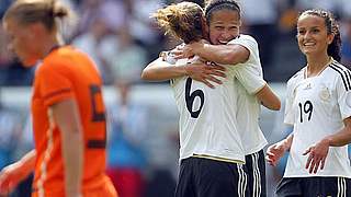 Freude über den Sieg und auf die WM bei den deutschen Frauen © Bongarts/GettyImages