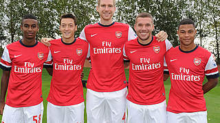 Arsenal spricht Deutsch: Zelalem, Özil, Mertesacker, Podolski, Gnabry (v.l.) © Bongarts/GettyImages