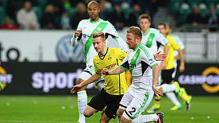 Paired again in the semi-final: Dortmund’s Reus (l) and VfL’s Ochs © Bongarts/GettyImages