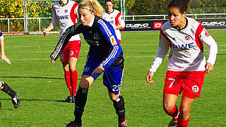 Celia Okoyino da Mbabi (r.): "Wir fiebern dem Viertelfinale entgegen" © DFB