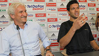 Introduced in Leverkusen: Michael Ballack (r.) and Rudi Völler  © Bongarts/GettyImages