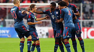 Frühe Führung: David Alaba (M.) schießt Bayern in Front © Bongarts/GettyImages