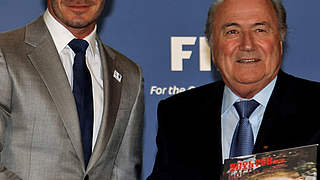 Zu Gast bei Sepp Blatter: David Beckham (l.) © Bongarts/Getty Images