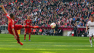 Abwehrspieler auf Abwegen: Boateng trifft per Seitfallzieher © Bongarts/GettyImages