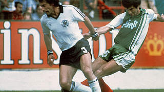 Sensationelle Niederlage: Breitner (l.) beim 1:2 gegen starke Algerier © AFP