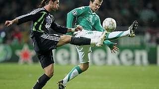 Bremens Daniel Jensen (r.) im Spiel gegen Real ©  Bongarts/GettyImages