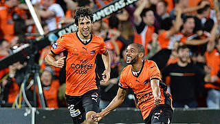 Jubel über den dritten Titel: Thomas Broich (l.) und Torschütze Henrique © Bongarts/GettyImages