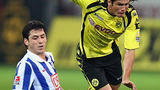 Harter Zweikampf: Kacar (l.) und Valdez © Bongarts/GettyImages