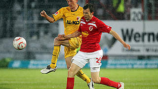 Second placed FC Augsburg tie 1-1 at Energie Cottbus when round 32 of the Second Bundesliga was finished. Augsburgare three points ahead of hunters VfL Bochum. © Bongarts/GettyImages