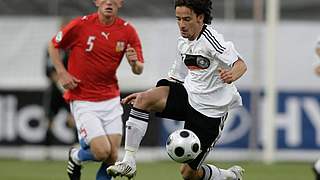 Deniz Naki (r.) in the semifinal against Czech Republic © Bongarts/GettyImages