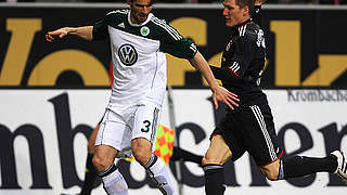 Comeback gegen die Bayern: Arne Friedrich und Bastian Schweinsteiger © Bongarts/gettyImages